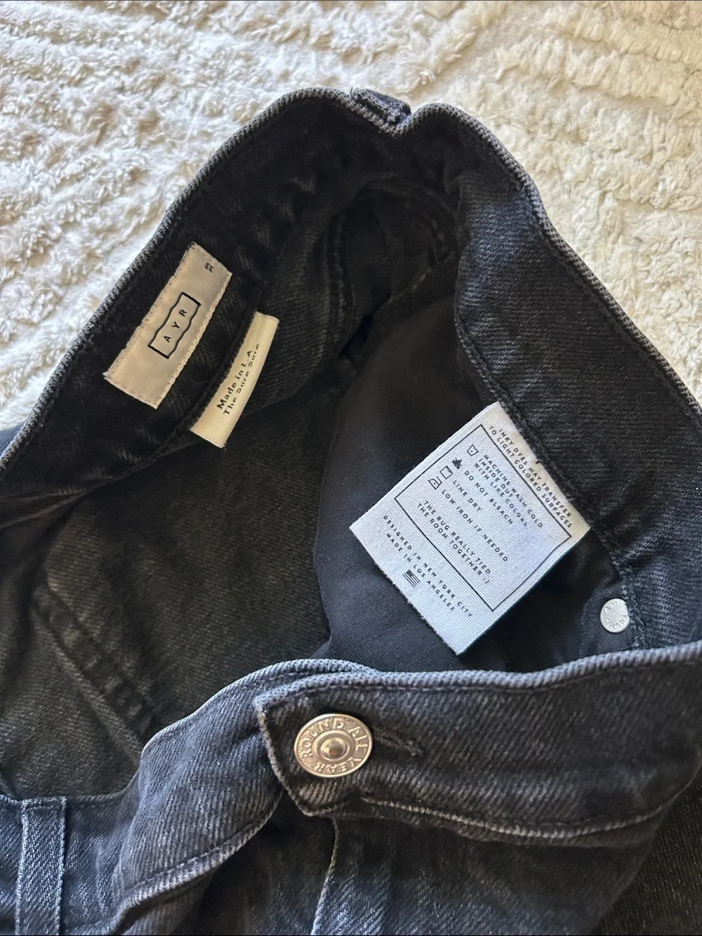 AYR classic black